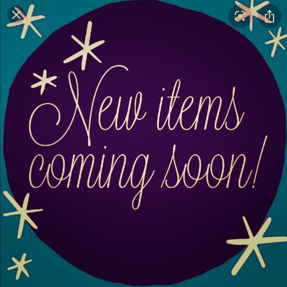 I will be listing authentic items soon:)